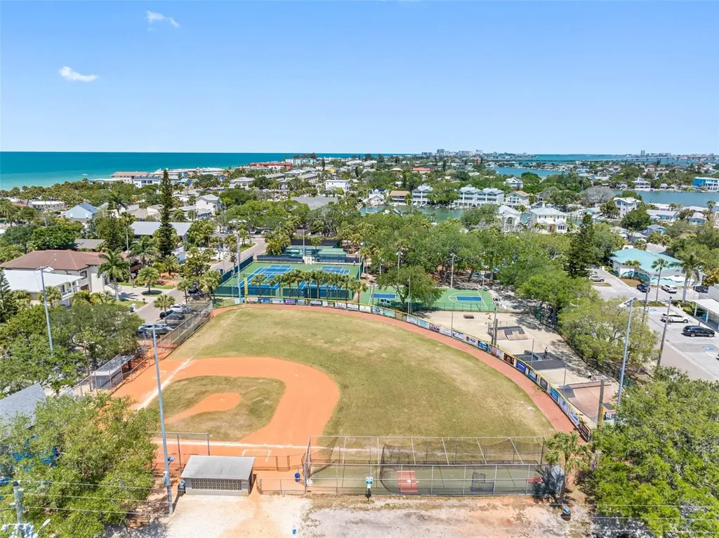 2505 Bay Boulevard Indian Rocks Beach FL 33785