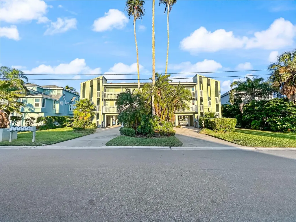 2505 Bay Boulevard Indian Rocks Beach FL 33785