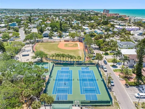 2505 Bay Boulevard Indian Rocks Beach FL 33785