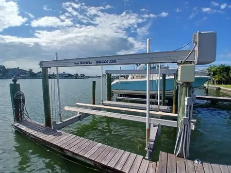 2505 Bay Boulevard Indian Rocks Beach FL 33785