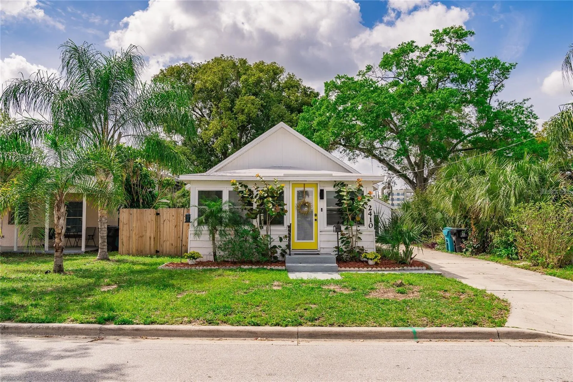 2410 Center Avenue Orlando FL 32806