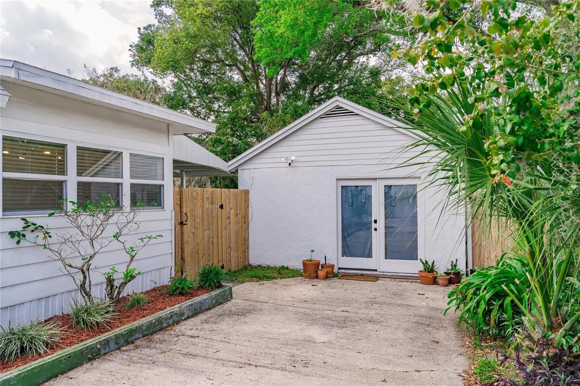 2410 Center Avenue Orlando FL 32806