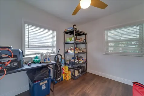 2410 Center Avenue Orlando FL 32806