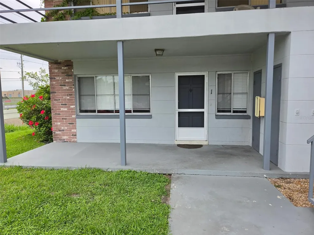 2099 Kings Highway #1 Clearwater FL 33764