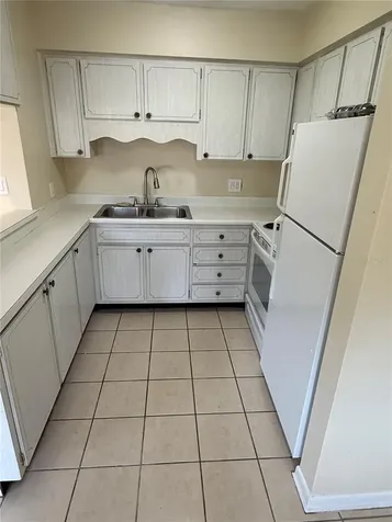 2099 Kings Highway #1 Clearwater FL 33764