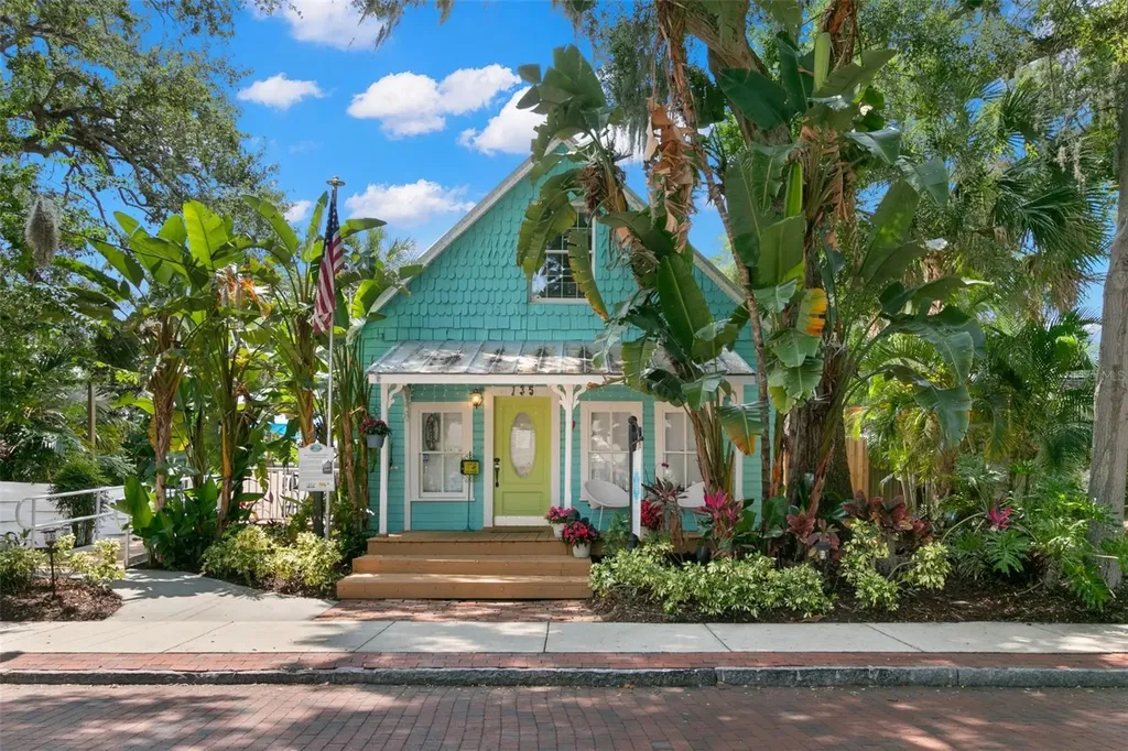 135 4th Avenue N Safety Harbor FL 34695