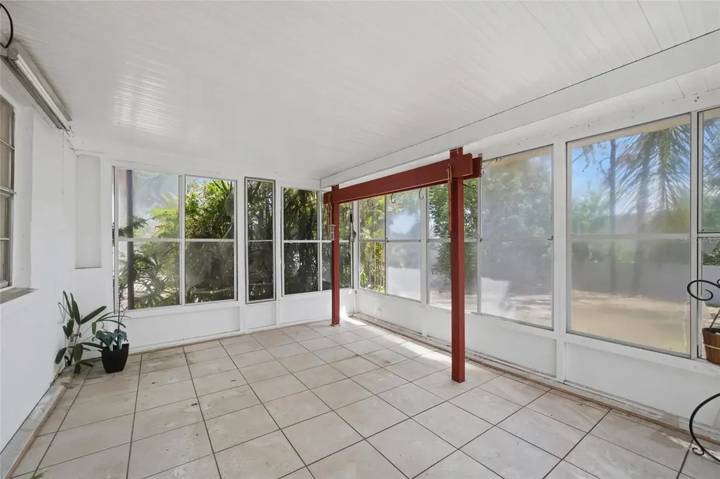1405 Seffner Valrico Road Seffner FL 33584