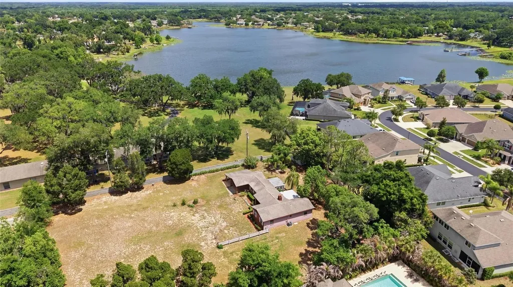 1405 Seffner Valrico Road Seffner FL 33584