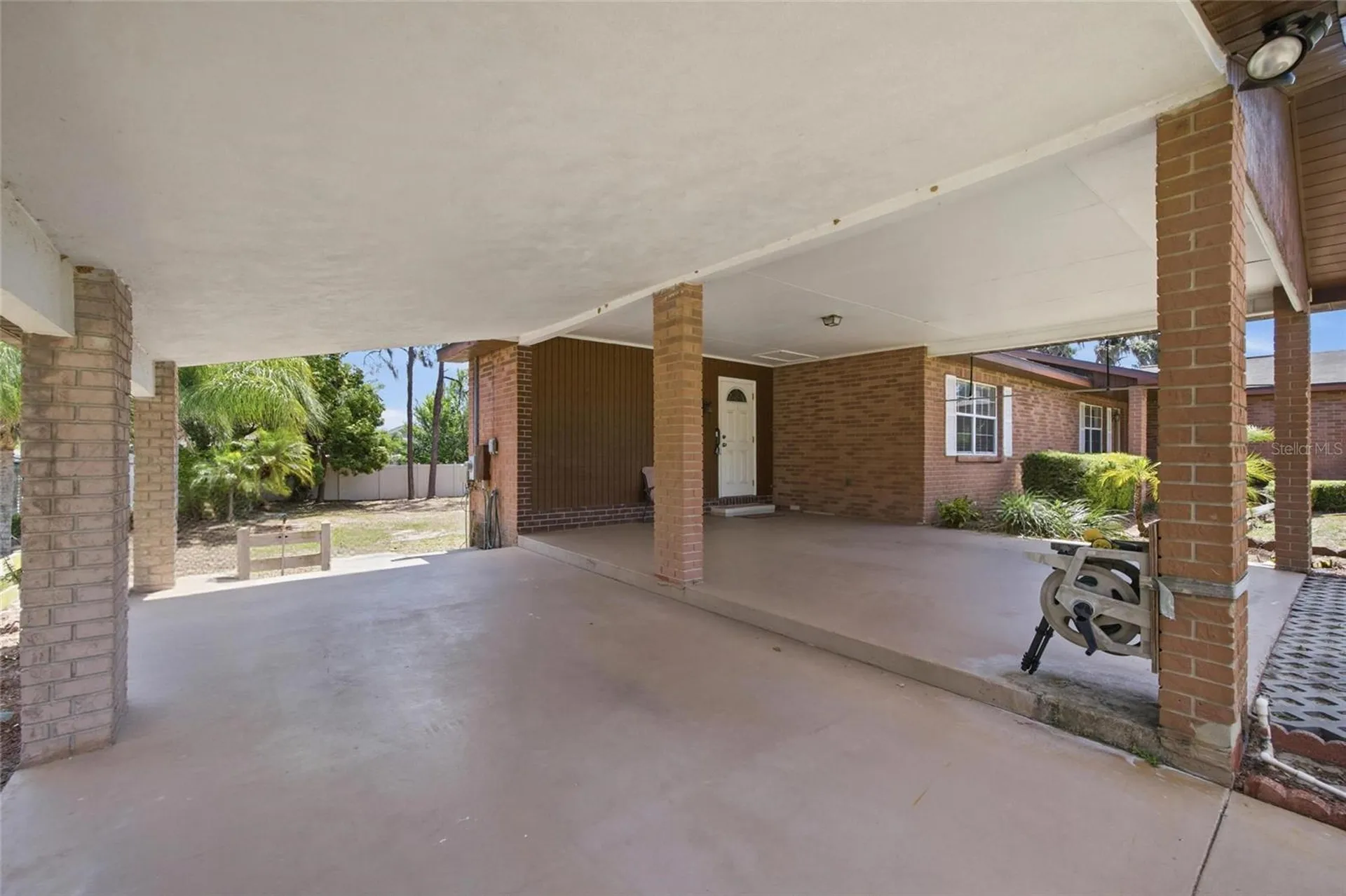 1405 Seffner Valrico Road Seffner FL 33584