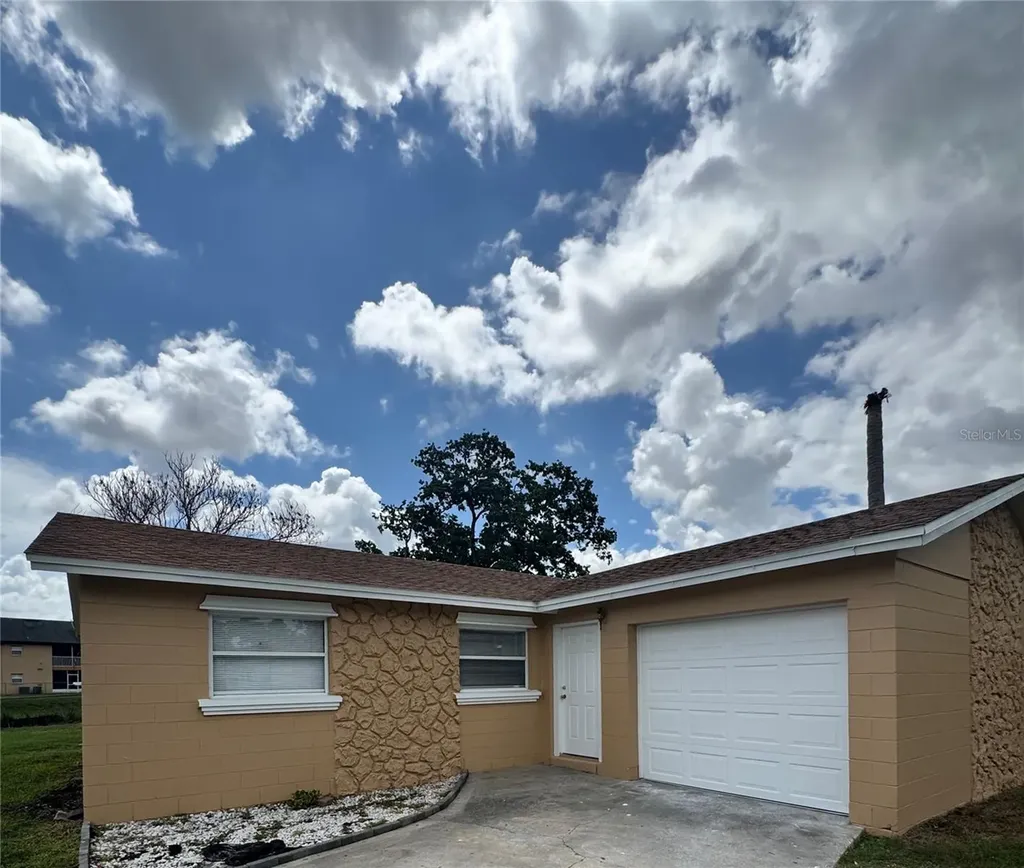 5693 Tulip Avenue Orlando FL 32839