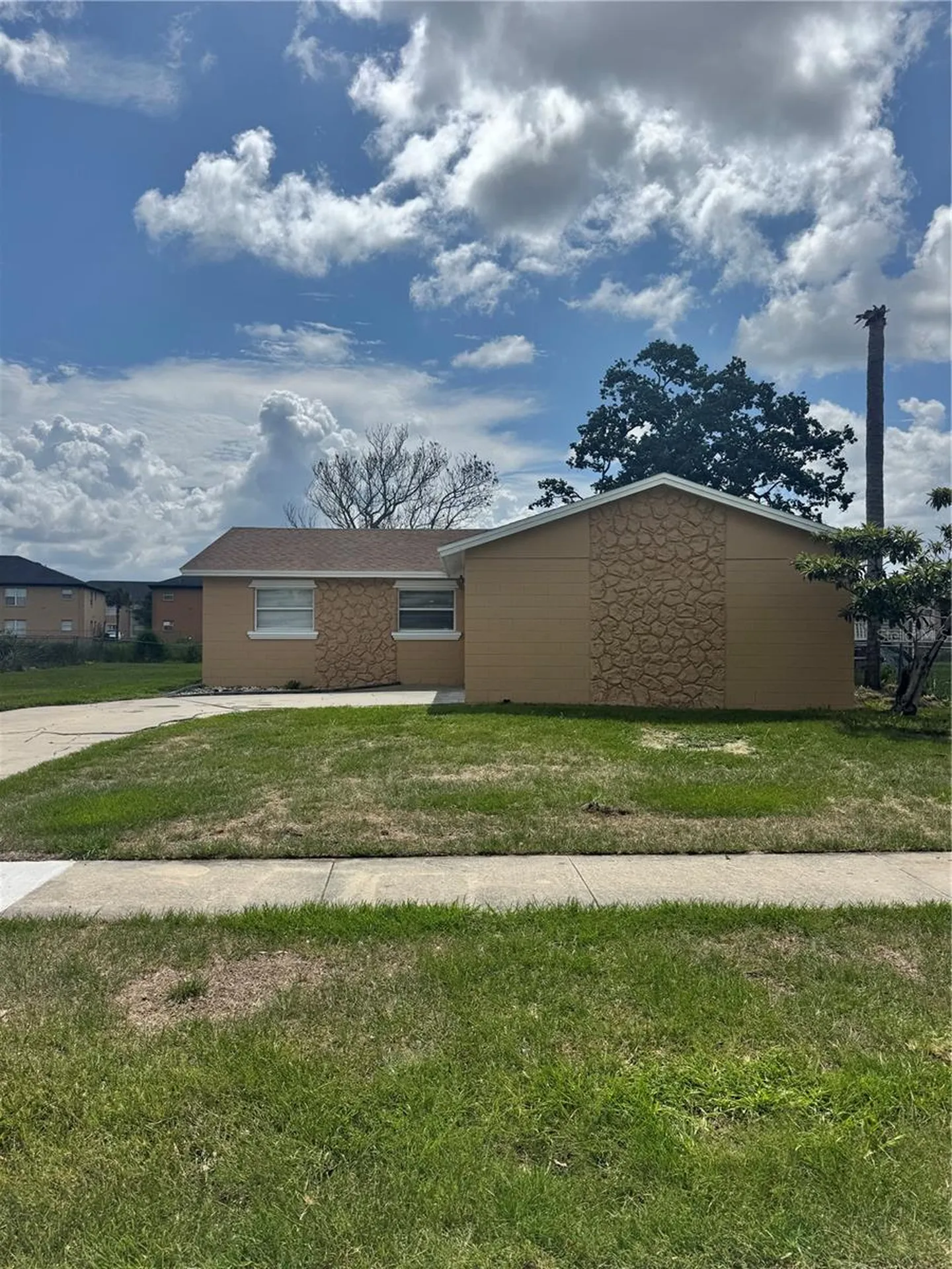 5693 Tulip Avenue Orlando FL 32839