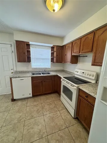 5693 Tulip Avenue Orlando FL 32839