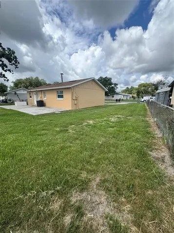 5693 Tulip Avenue Orlando FL 32839