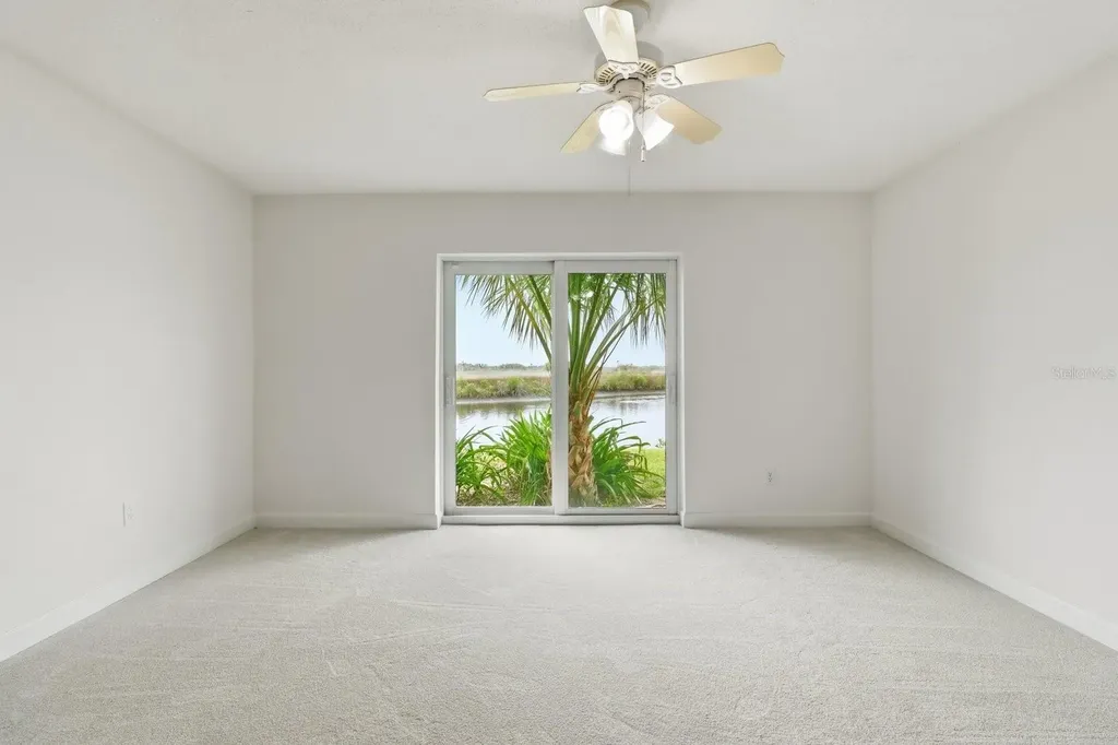 11562 W Bayshore Drive Crystal River FL 34429