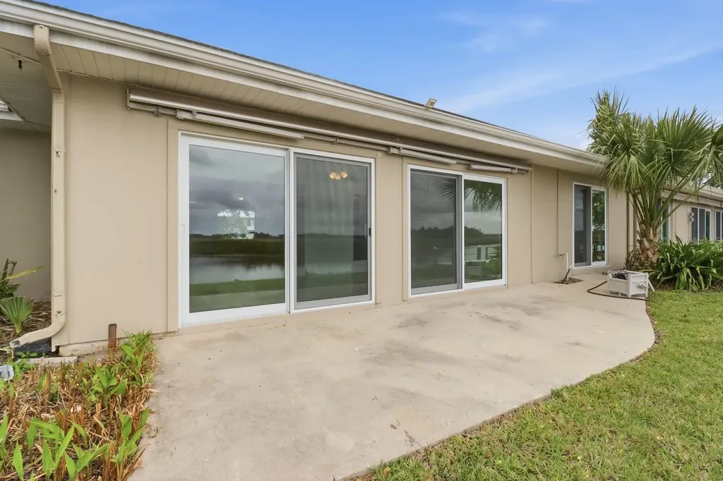 11562 W Bayshore Drive Crystal River FL 34429