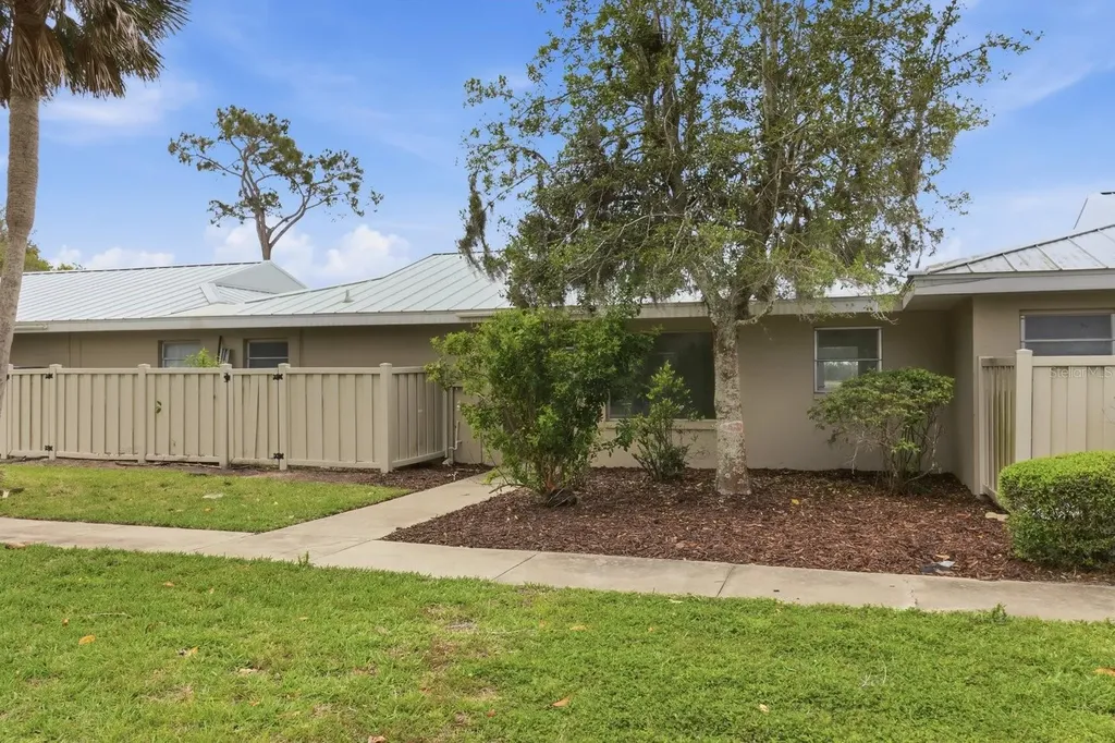 11562 W Bayshore Drive Crystal River FL 34429