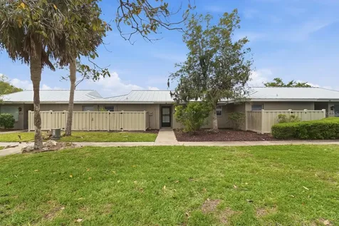 11562 W Bayshore Drive Crystal River FL 34429