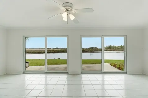 11562 W Bayshore Drive Crystal River FL 34429