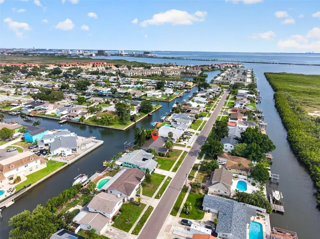4623 Bay Crest Drive Tampa FL 33615