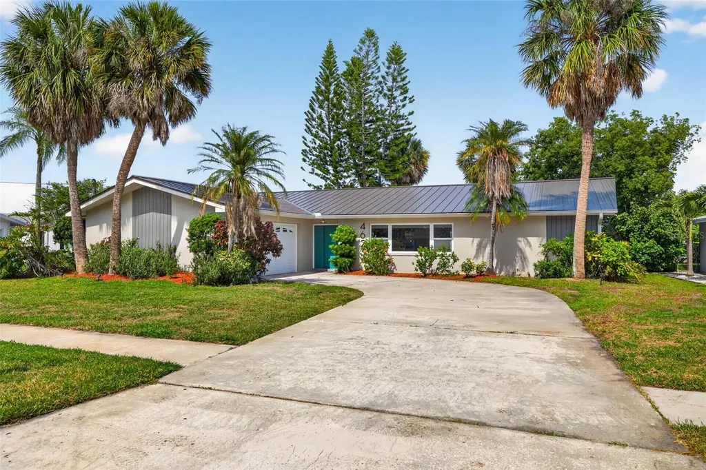 4623 Bay Crest Drive Tampa FL 33615