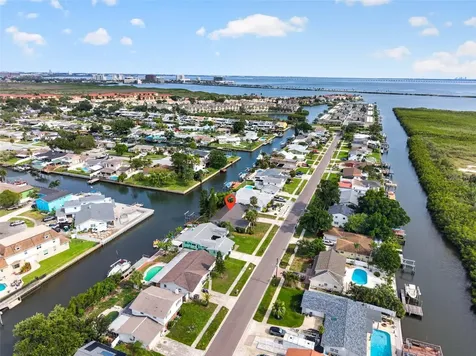 4623 Bay Crest Drive Tampa FL 33615
