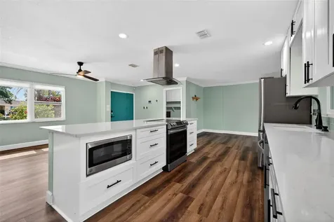 4623 Bay Crest Drive Tampa FL 33615