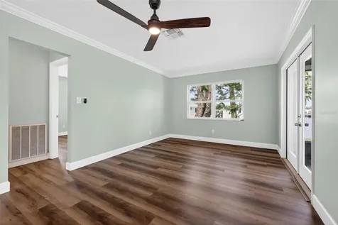 4623 Bay Crest Drive Tampa FL 33615