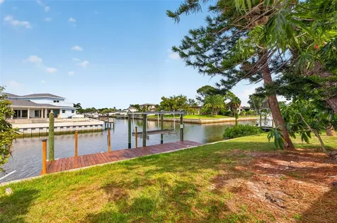 4623 Bay Crest Drive Tampa FL 33615