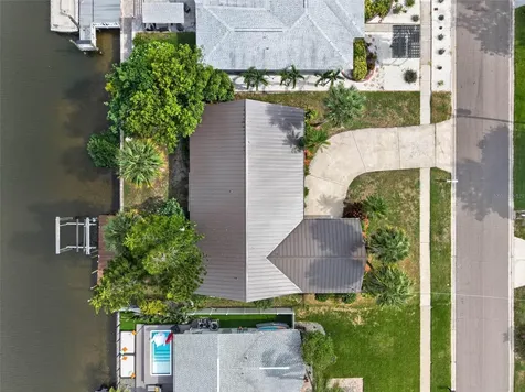 4623 Bay Crest Drive Tampa FL 33615