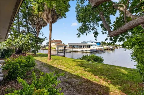4623 Bay Crest Drive Tampa FL 33615