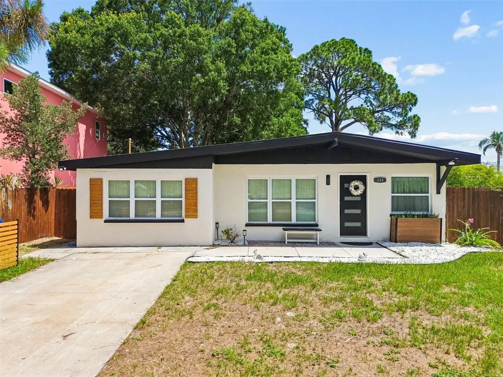 314 Indiana Avenue Crystal Beach FL 34681