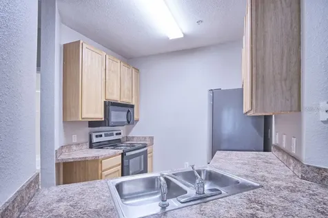 10019 Courtney Palms Boulevard Tampa FL 33619