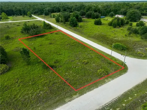 9017 Split Stone Drive Webster FL 33597