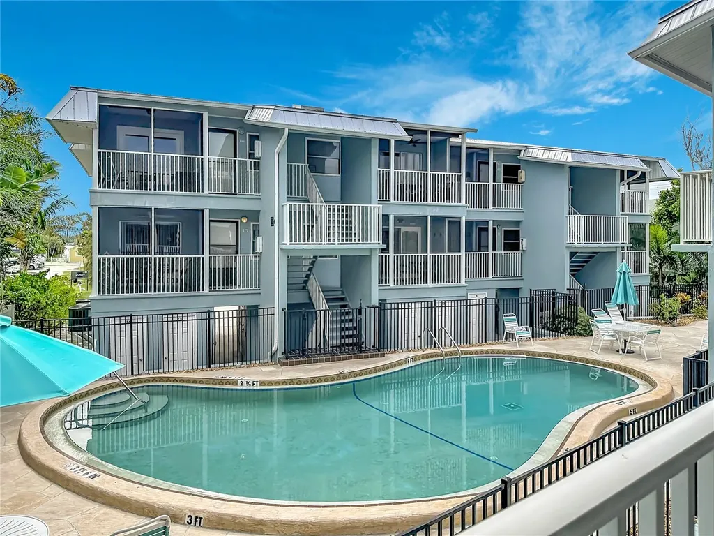 205 Highland Avenue Bradenton Beach FL 34217