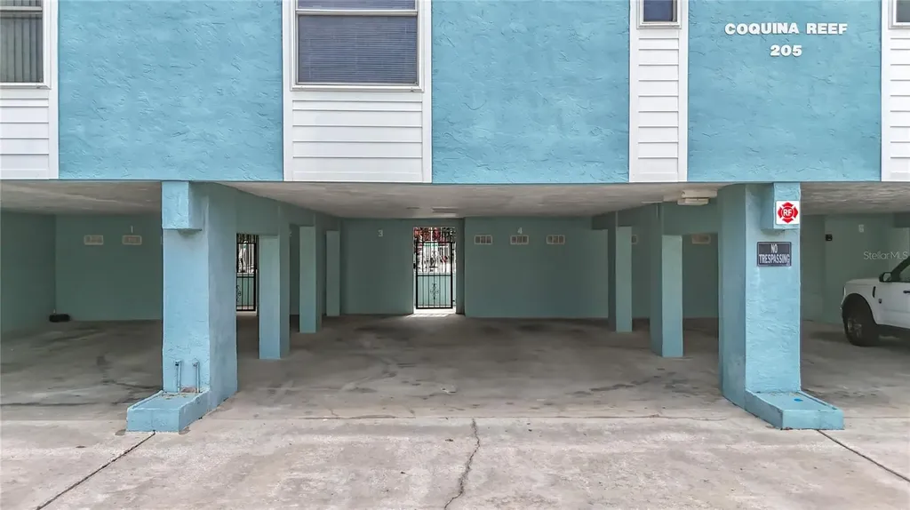 205 Highland Avenue Bradenton Beach FL 34217