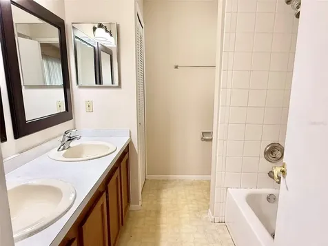 1215 Creekbottom Circle Orlando FL 32825