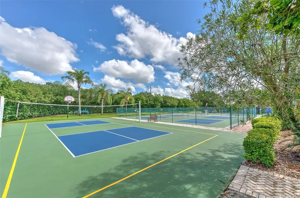 401 Dorchester Place Sun City Center FL 33573