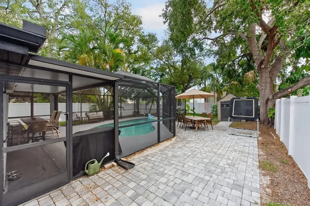 1715 S Hubert Avenue Tampa FL 33629