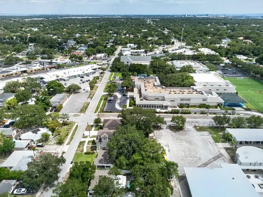 1715 S Hubert Avenue Tampa FL 33629