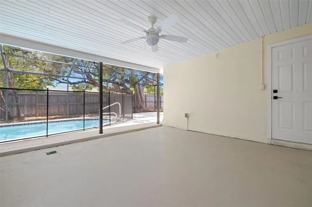 2066 62nd Place S St Petersburg FL 33712