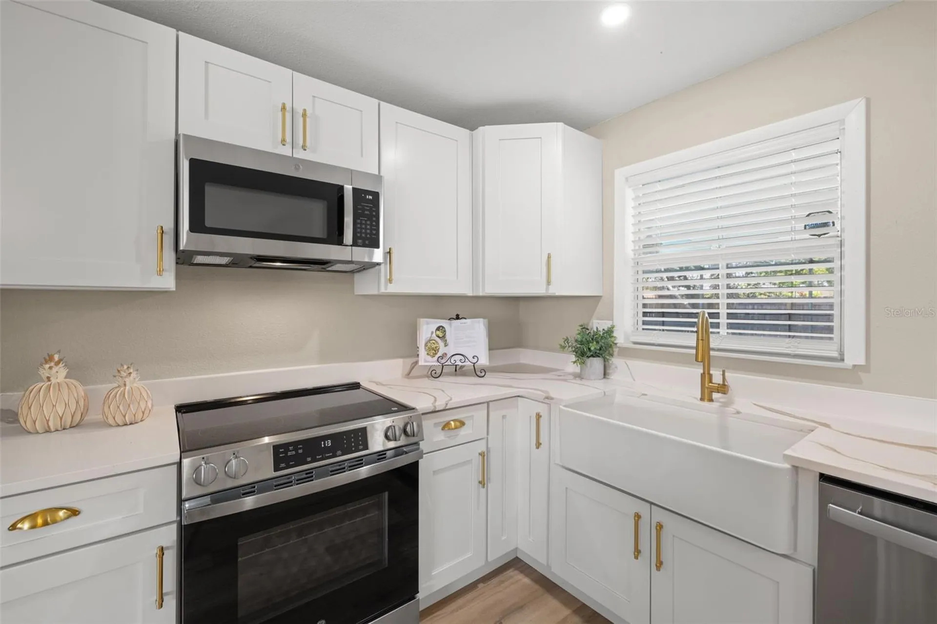 2066 62nd Place S St Petersburg FL 33712