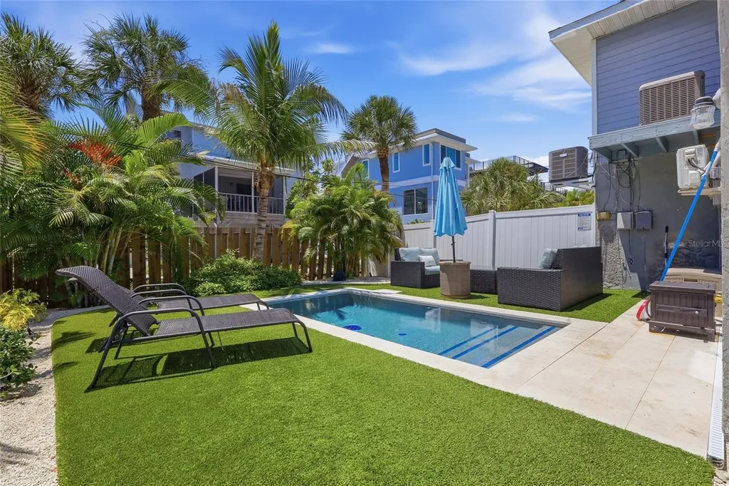 207 71st Street Holmes Beach FL 34217