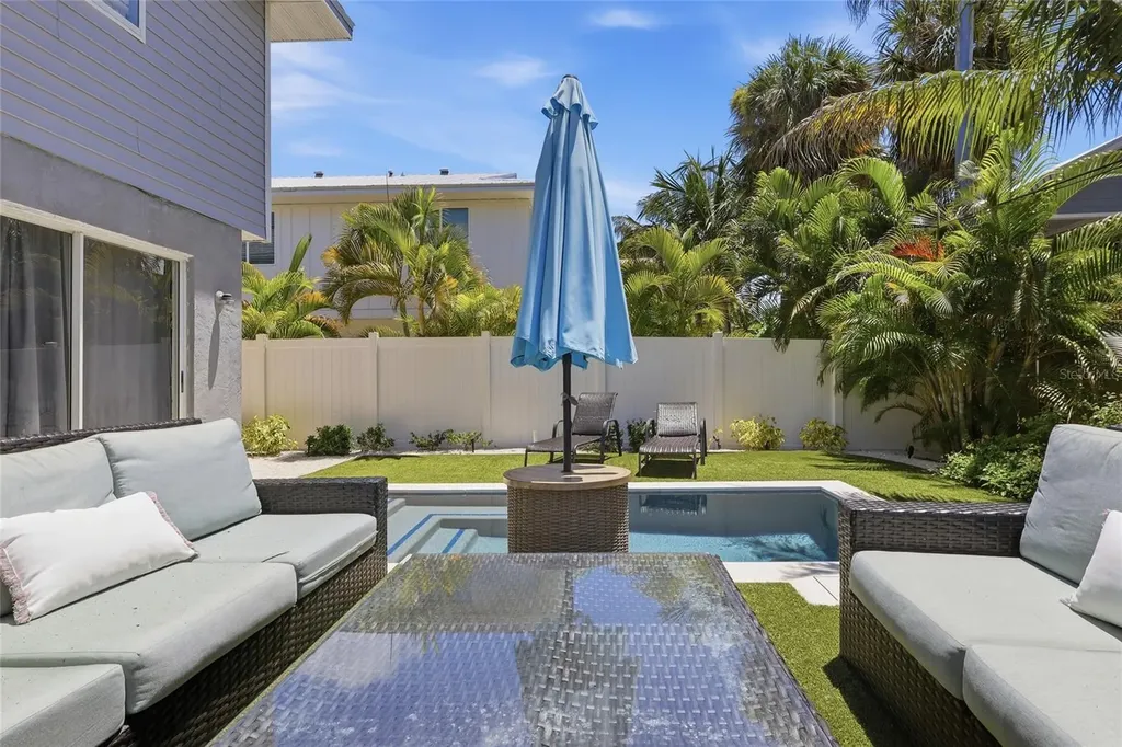 207 71st Street Holmes Beach FL 34217