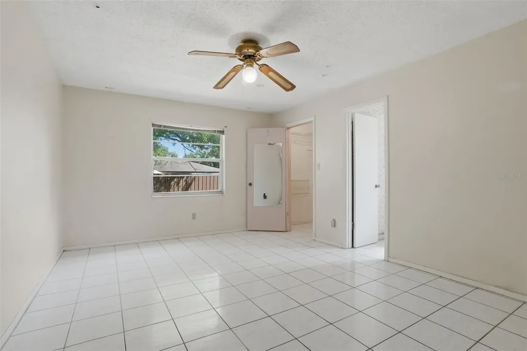 8428 Bark Court Orlando FL 32810