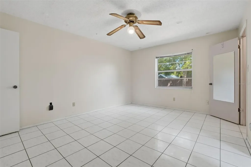 8428 Bark Court Orlando FL 32810