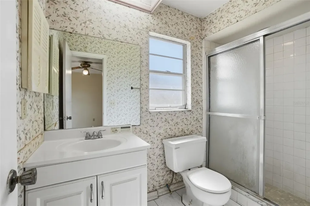 8428 Bark Court Orlando FL 32810