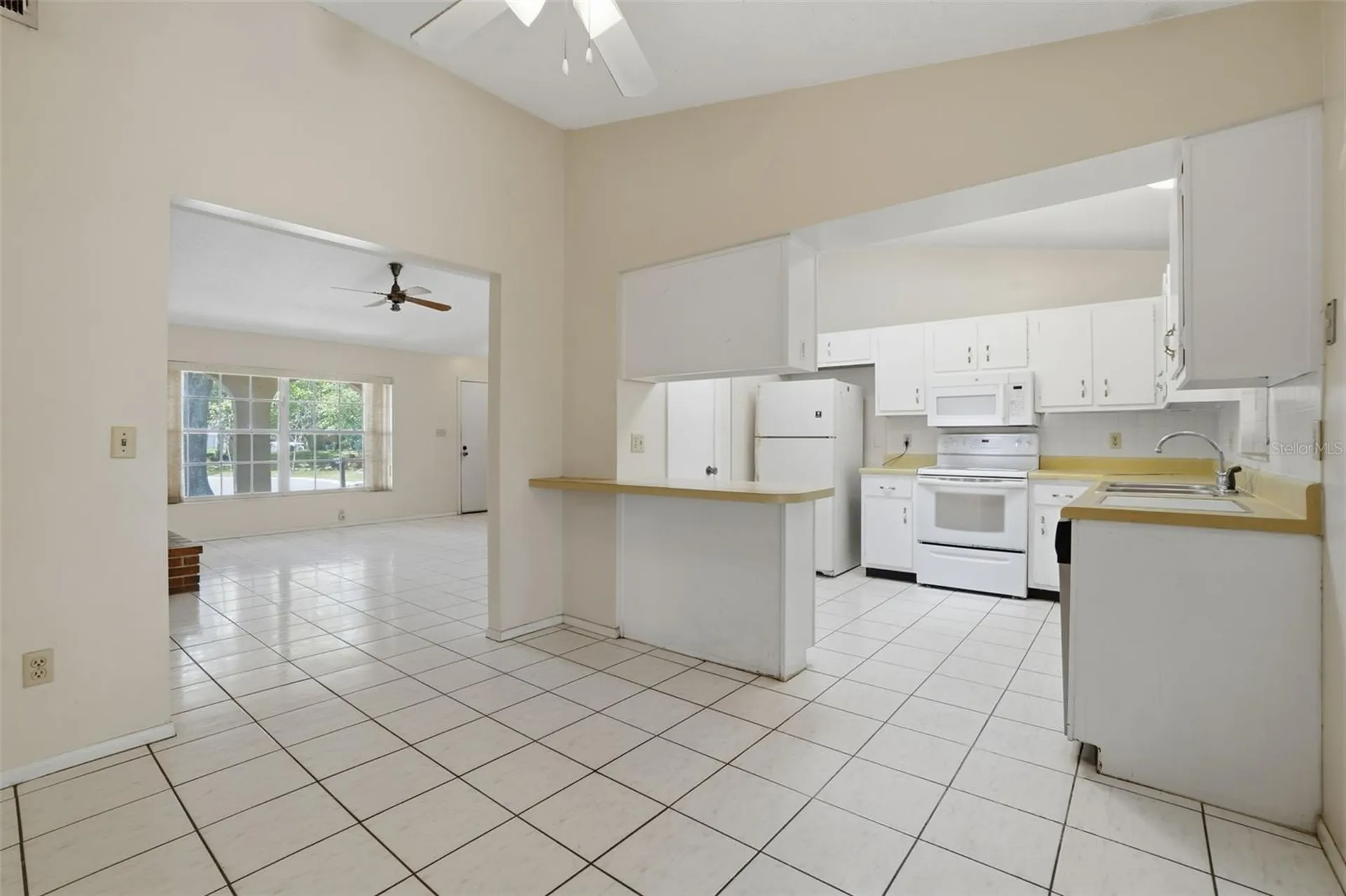 8428 Bark Court Orlando FL 32810