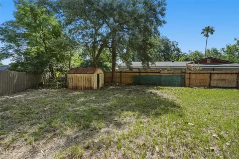 8428 Bark Court Orlando FL 32810