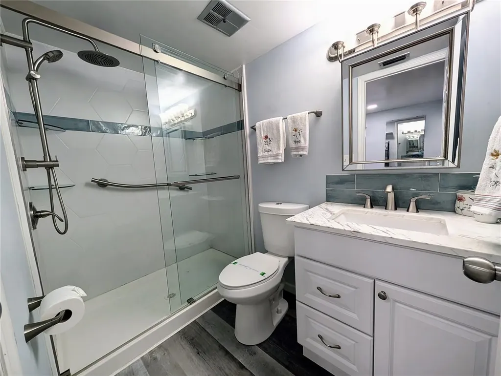 3564 Lake Bayshore Drive Bradenton FL 34205
