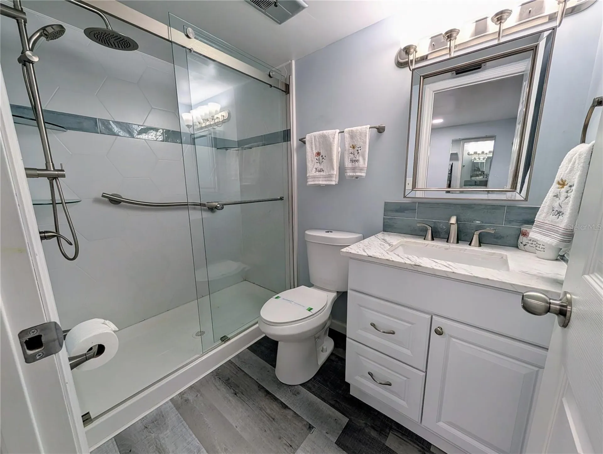 3564 Lake Bayshore Drive Bradenton FL 34205